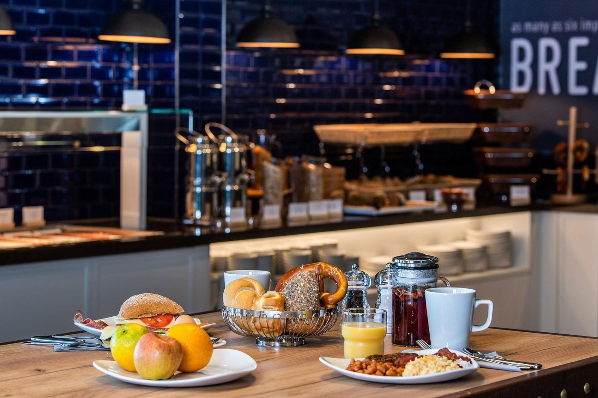 Premier Inn Heilbronn City Centre Екстер'єр фото