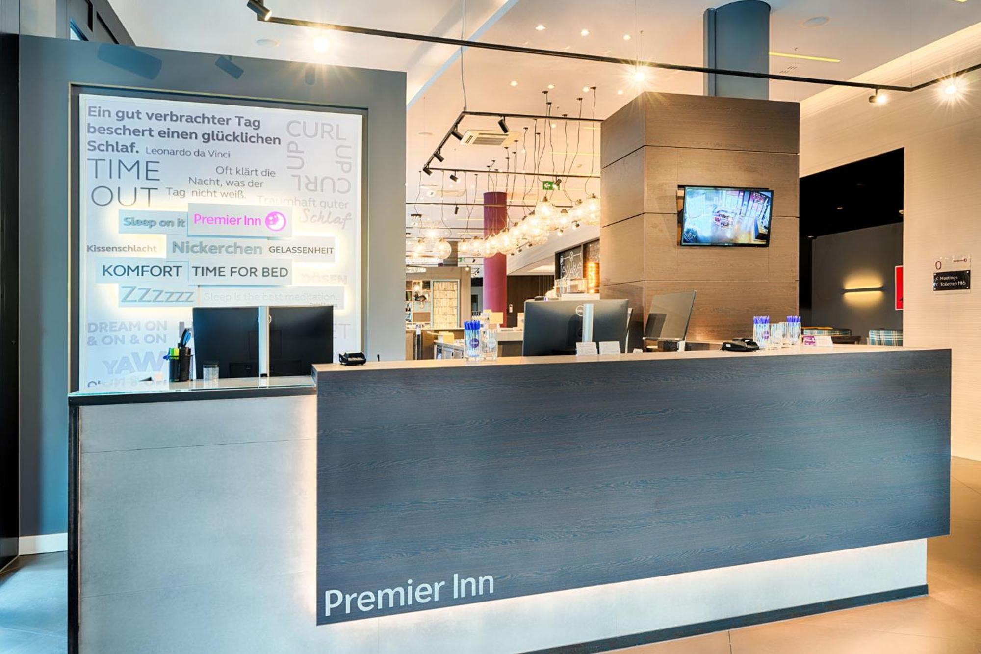 Premier Inn Heilbronn City Centre Екстер'єр фото