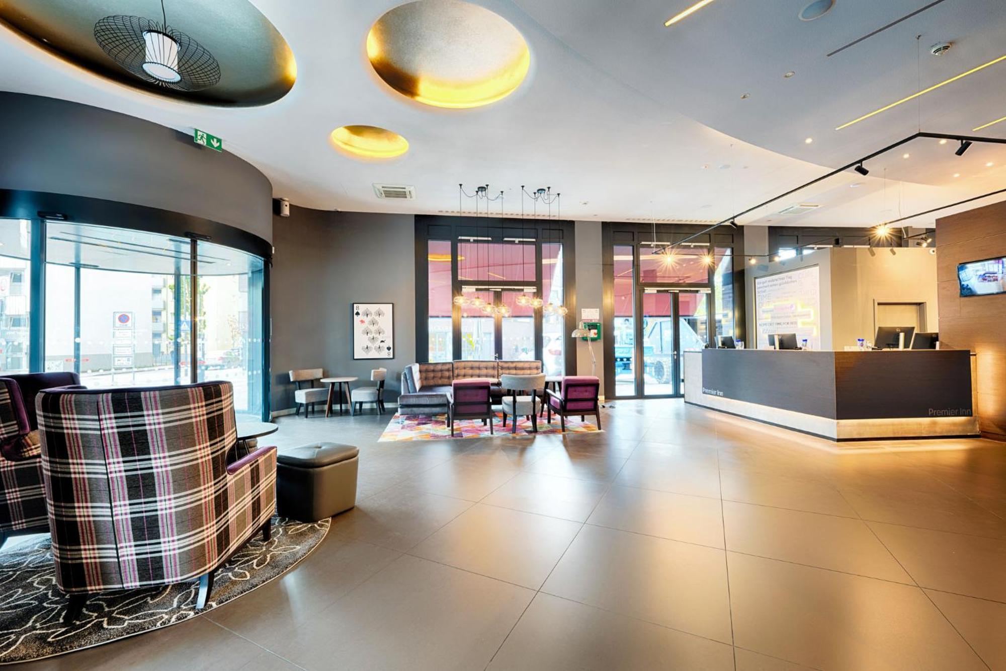 Premier Inn Heilbronn City Centre Екстер'єр фото